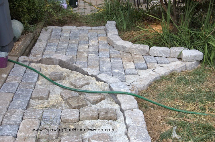 Building A Paving Stone Pathway Growing The Home Garden