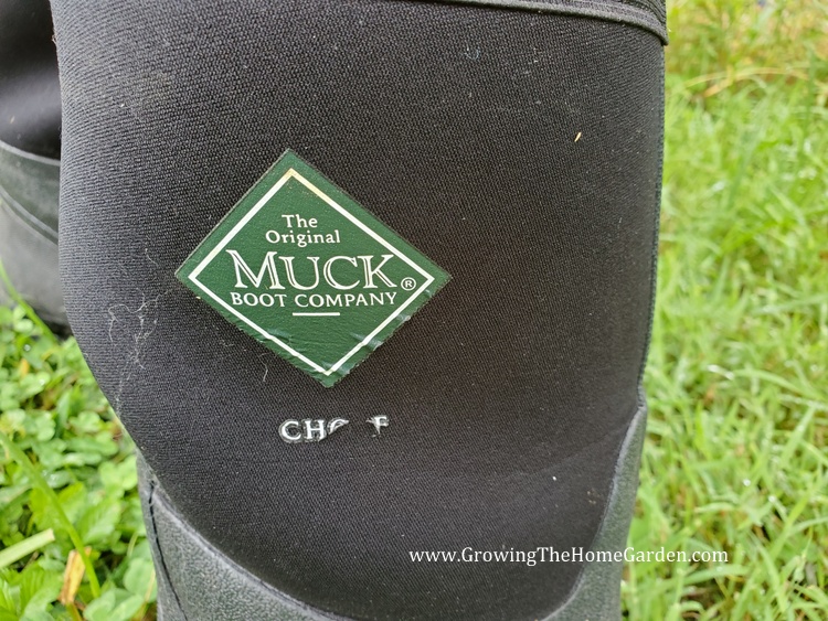 generic muck boots